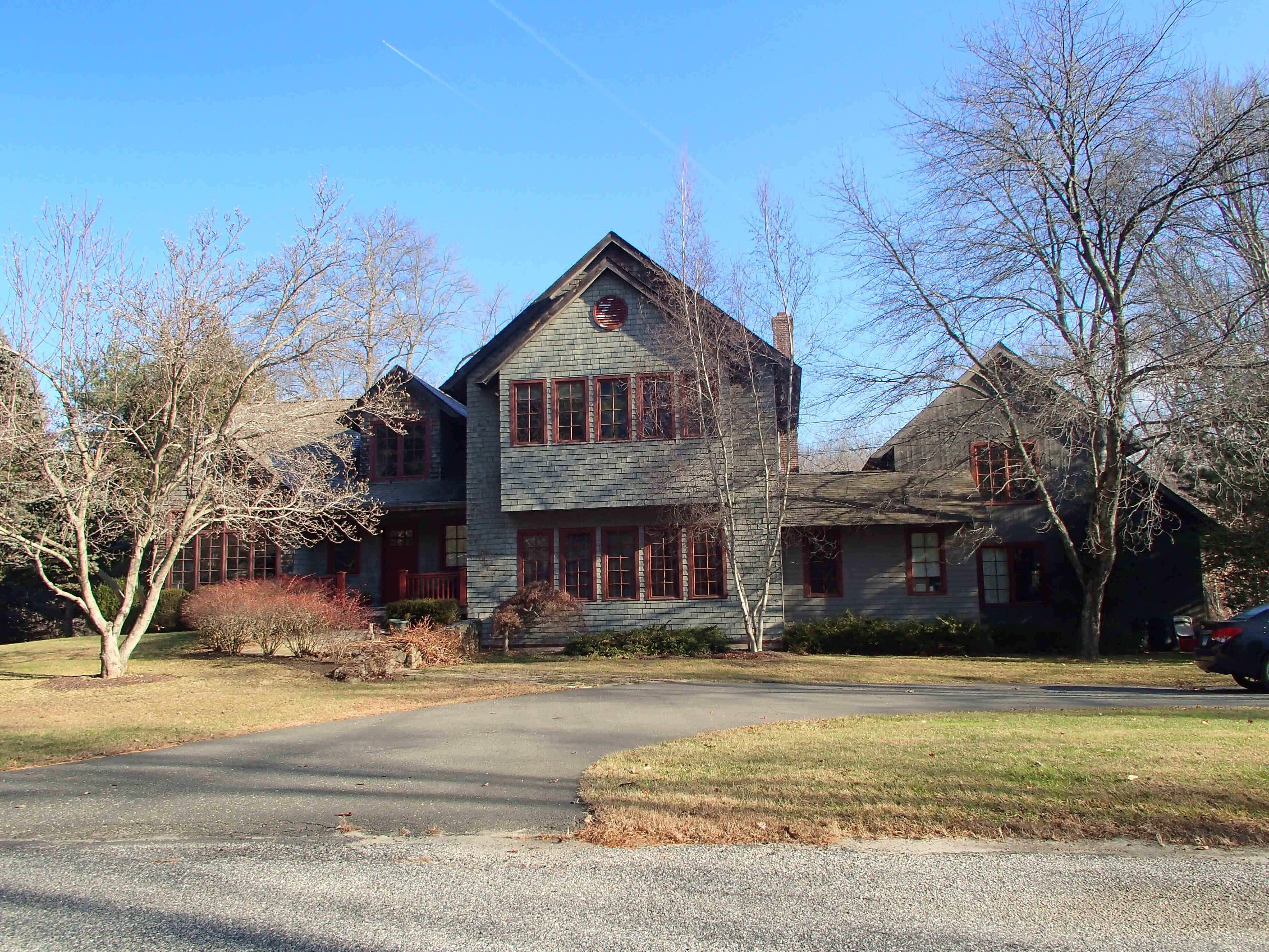 Building photograph for 14 MILLVOE DR